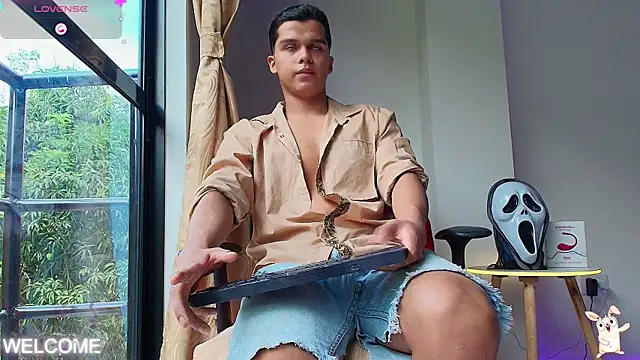 Dwayne Brown online show from October 23, 1:21 pm