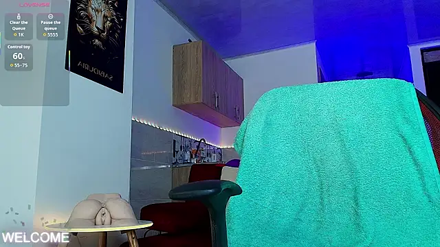 Snapshot of Dwayne_Brown chatting on February 5, 3:05 pm Dwayne Brown online show from February 5, 3:05 pm