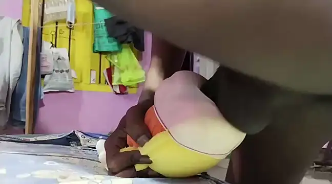 Snapshot of Multiple121 chatting on February 26, 6:43 pm Multiple121 online show from February 26, 6:43 pm