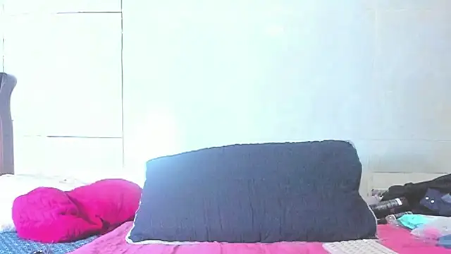 Snapshot of brigitho5 chatting on February 11, 2:27 am brigitho5 online show from February 11, 2:27 am