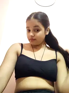 Snapshot of RAYI_123 chatting on October 18, 4:37 am RAYI 123 online show from October 18, 4:37 am