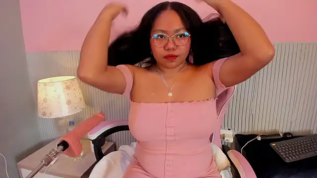 yeikafoxy online show from November 18, 11:14 am