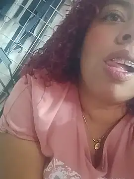 Snapshot of alexandraluv chatting on February 27, 8:09 pm alexandraluv online show from February 27, 8:09 pm