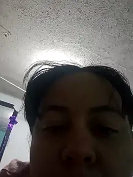 Snapshot of alexandraluv chatting on October 3, 7:33 pm alexandraluv online show from October 3, 7:33 pm