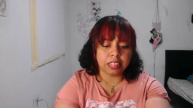 alexandraluv online show from November 27, 10:34 pm