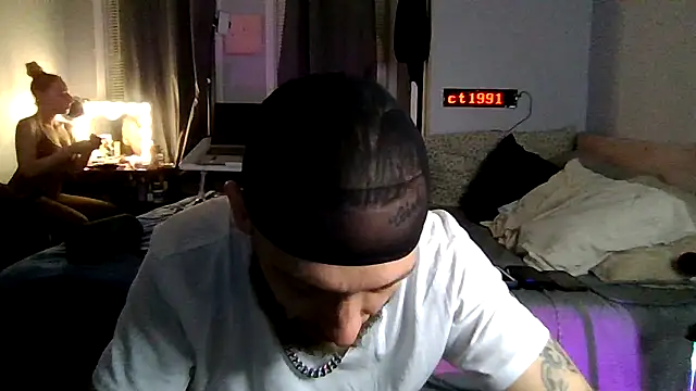 Snapshot of cruz815 chatting on May 6, 3:02 am cruz815 online show from May 6, 3:02 am