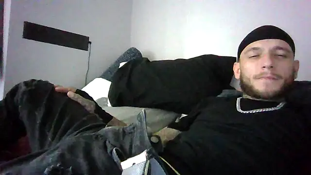 Snapshot of cruz815 chatting on May 25, 5:30 pm cruz815 online show from May 25, 5:30 pm