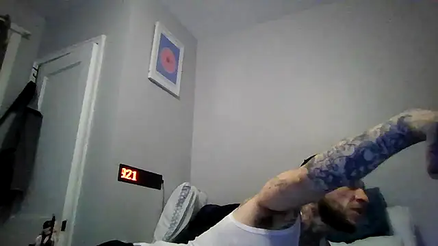 Snapshot of cruz815 chatting on June 3, 2:58 am cruz815 online show from June 3, 2:58 am