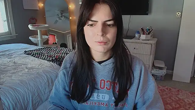 princesselysia online show from February 9, 3:38 pm