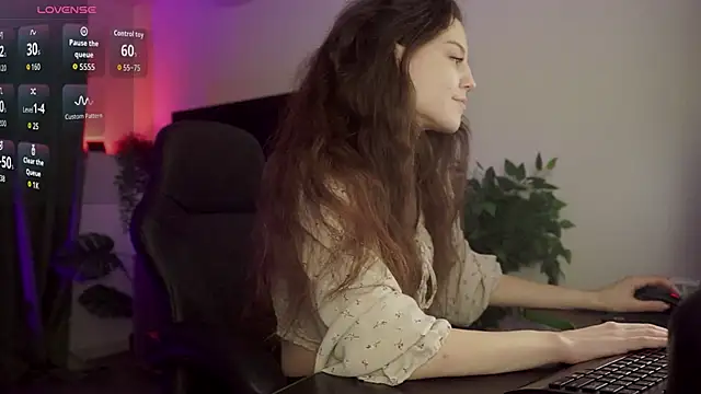 MilaStoyne online show from October 29, 6:15 am