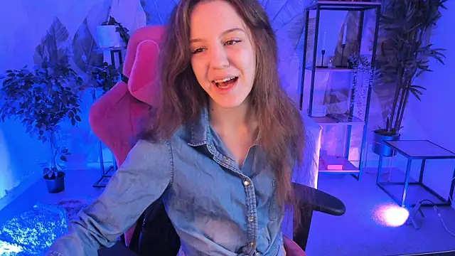 MilaStoyne online show from December 1, 6:40 am