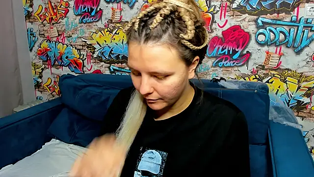 Jenny Jimmy online show from November 1, 9:22 am