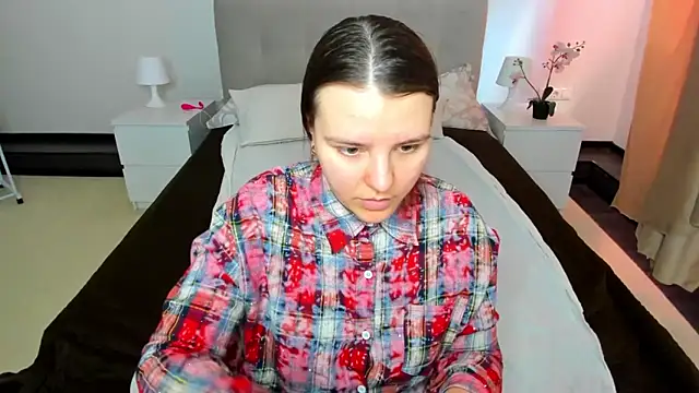 Jenny Jimmy online show from April 28, 9:25 am