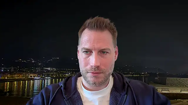 Snapshot of Christian87xxx chatting on February 4, 1:16 pm Christian87xxx online show from February 4, 1:16 pm