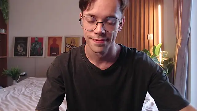 William Henry  online show from March 6, 9:28 am