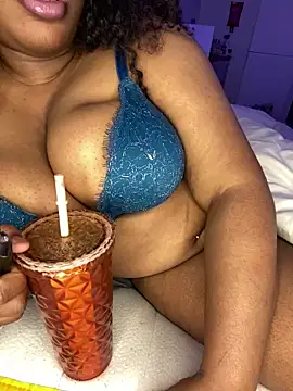 DaniJohnson online show from February 20, 11:32 pm