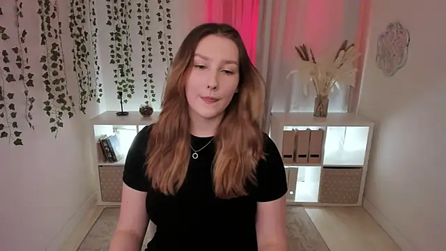 MaryWaddell online show from February 5, 3:52 pm