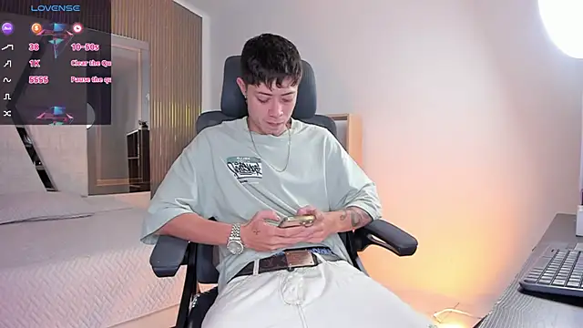 marcuscollins1  online show from December 21, 2:13 pm