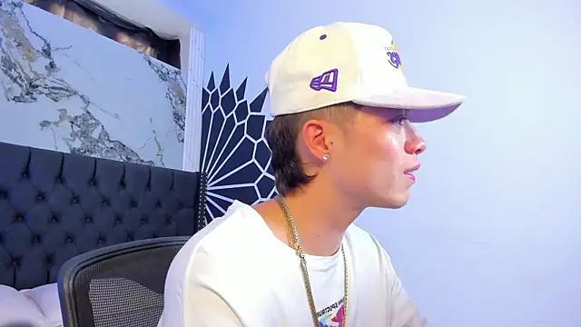 marcuscollins1  online show from March 21, 12:54 pm