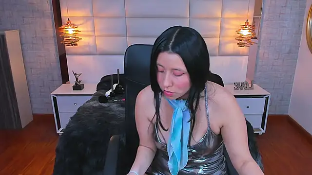 Snapshot of Nohemi_louse chatting on January 31, 7:11 pm Nohemi louse online show from January 31, 7:11 pm