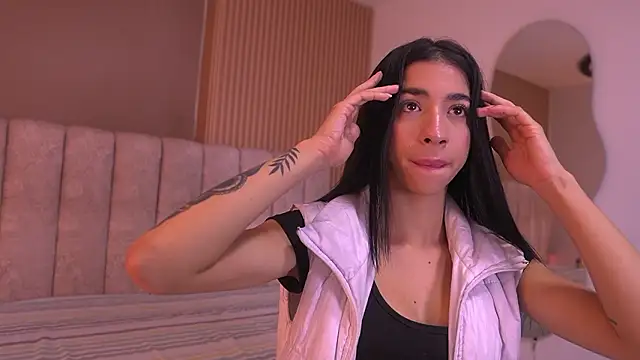 sara lopee1 online show from February 8, 11:57 am