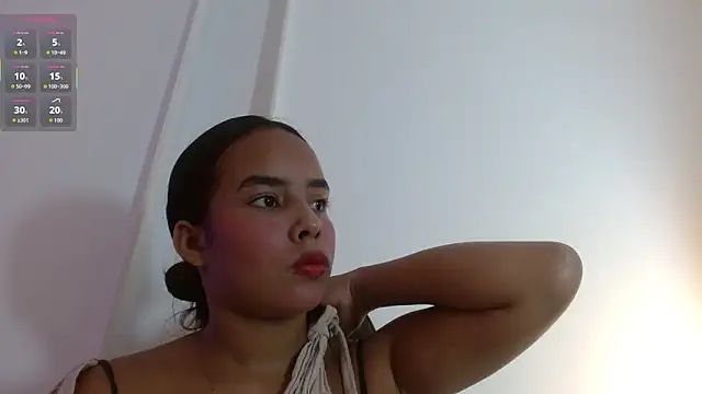 Snapshot of Roxy_Stonee chatting on September 23, 7:28 pm Roxy Stonee online show from September 23, 7:28 pm