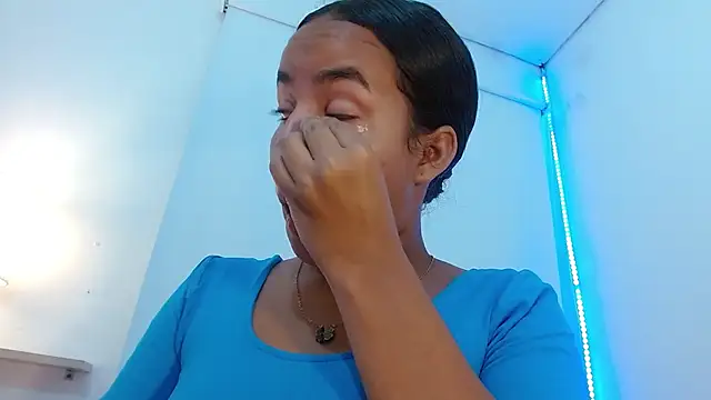 Snapshot of Roxy_Stonee chatting on October 3, 7:22 pm Roxy Stonee online show from October 3, 7:22 pm