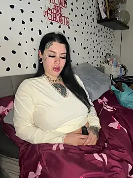 tempzzz12 online show from April 15, 7:48 am