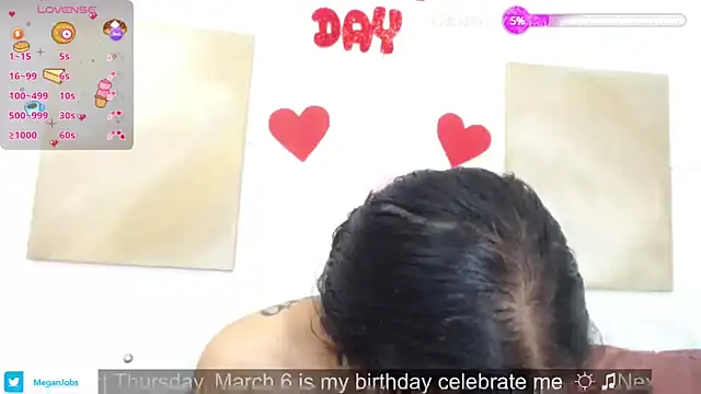 Snapshot of meganjobss chatting on March 1, 12:45 pm meganjobss online show from March 1, 12:45 pm