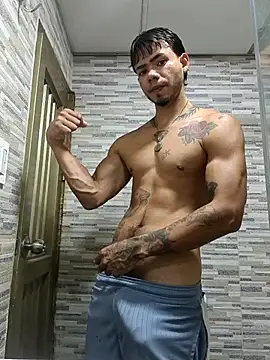 Niick01  online show from December 22, 5:43 pm