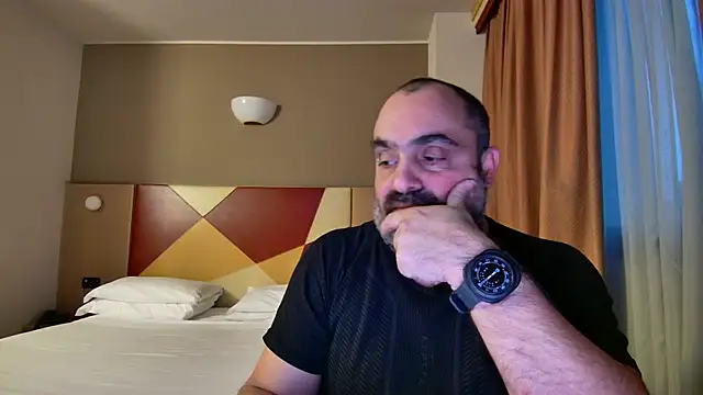 Snapshot of fuocovivo4 chatting on February 13, 5:01 pm fuocovivo4 online show from February 13, 5:01 pm