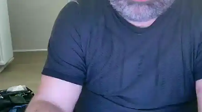 Snapshot of fuocovivo4 chatting on March 13, 5:28 pm fuocovivo4 online show from March 13, 5:28 pm