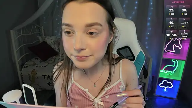 kaisajenner online show from February 16, 7:05 pm