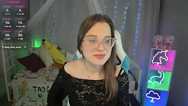 kaisajenner online show from March 6, 12:54 am