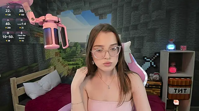 kaisajenner online show from March 8, 8:03 pm