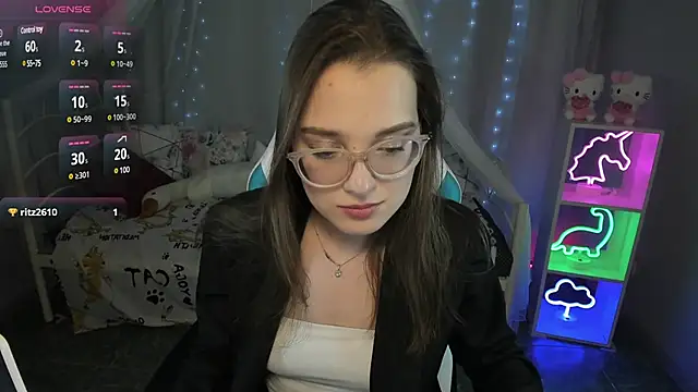 kaisajenner online show from March 17, 9:23 pm