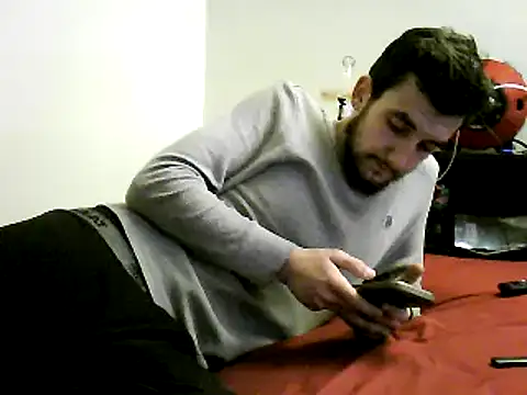 Snapshot of Codybugs0206 chatting on December 21, 3:57 am Codybugs0206 online show from December 21, 3:57 am