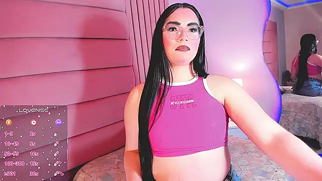 Dalis Hills online show from March 11, 4:40 am