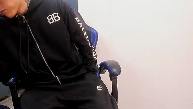 roan birkin online show from October 22, 8:30 pm