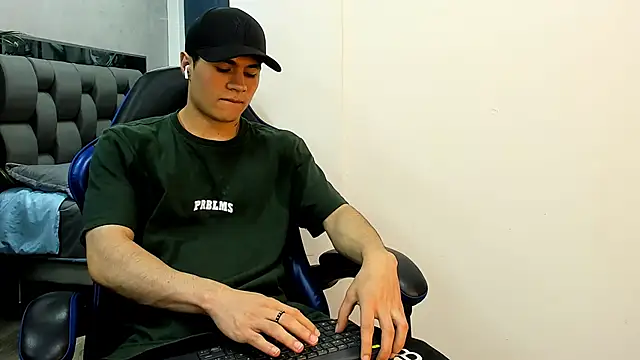 roan birkin online show from November 7, 7:14 pm