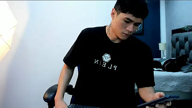 roan birkin online show from December 16, 10:15 pm