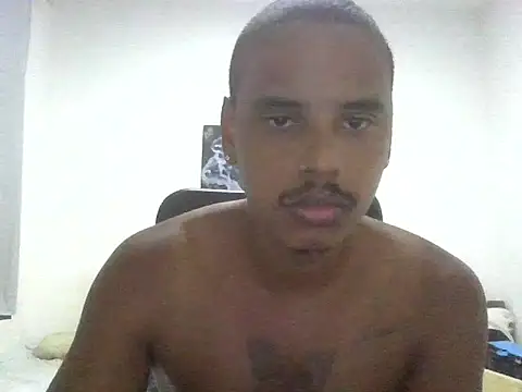 Snapshot of ONegodoce25 chatting on May 21, 10:39 pm ONegodoce25 online show from May 21, 10:39 pm