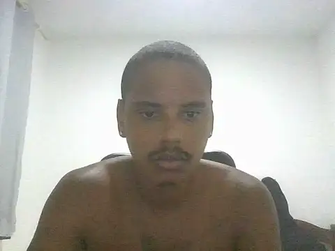 Snapshot of ONegodoce25 chatting on May 26, 9:44 pm ONegodoce25 online show from May 26, 9:44 pm