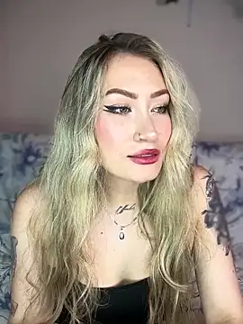 Lally Valencia   online show from February 20, 8:06 am