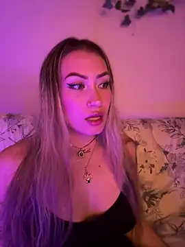 Lally Valencia   online show from February 24, 3:23 am