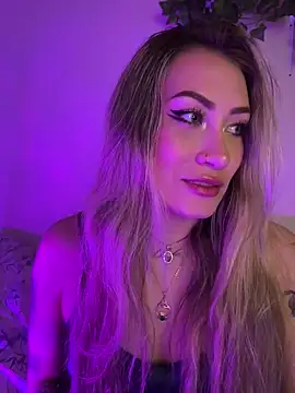 Lally Valencia   online show from March 10, 4:38 am