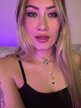 Lally Valencia   online show from March 15, 5:41 am