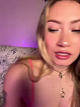 Lally Valencia   online show from March 20, 5:57 am