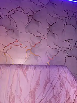 Lally Valencia   online show from February 11, 10:20 am