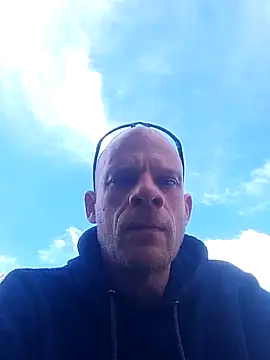 Snapshot of Boss5989 chatting on April 15, 2:35 pm Boss5989 online show from April 15, 2:35 pm